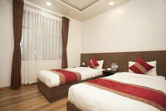 Oyo 359 The Sr Hotel