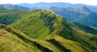 Apartment With One Bedroom In Vic-sur-c�re, With Wonderful Mountain View, Furnished Garden And Wifi - 17 Km From The Slopes