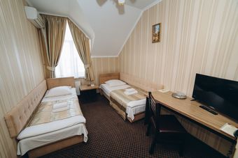 Hotel Complex Globus