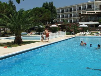 Irinna Hotel
