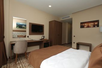 Grand Mela Hotel