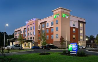 Hotel Holiday Inn Express And Suites Fayetteville South
