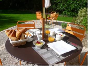 Hostal Chambres D'h�tes Le Clos Des Tilleuls