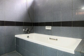 Comfortable And Homey 2br Pondok Klub Villa Apartment