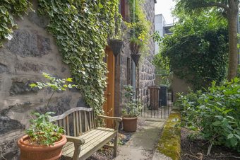 Highland Park Apartment