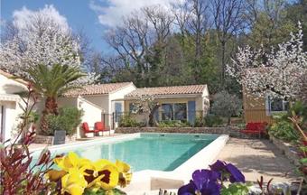 Holiday Home Eyragues Chemin De L'arenier