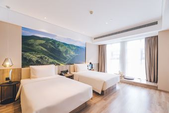 Atour Hotel Taihe Road Guyuan
