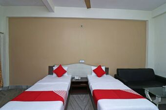 Oyo 37989 Hotel Debarshi