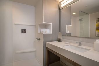 Hotel Courtyard By Marriott Portland East