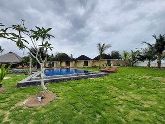 Hotel The Kelong Trikora Resort