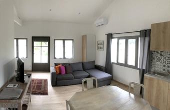 House With One Bedroom In Saint-gilles, With Pool Access And Wifi