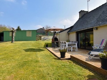 Holiday House With Large Fenced Garden 30min From The Beautiful Breton Beaches
