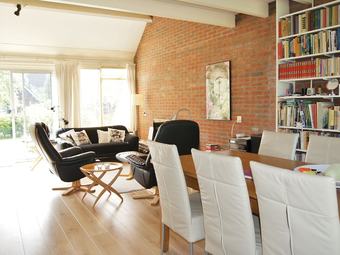 Cosy Holiday Home In Lauwersoog By The Lake With Jacuzzi