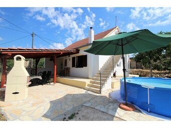 This Pleasant Holiday Home Is An Ideal Starting Point To Explore Dalmatia!