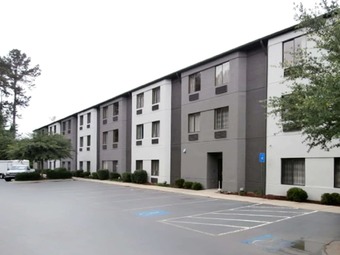 Hotel Sleep Inn And Conference Center