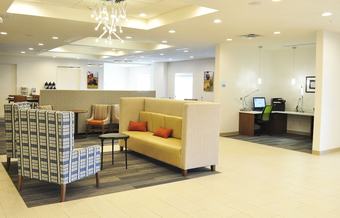 Hotel Holiday Inn Express & Suites Price