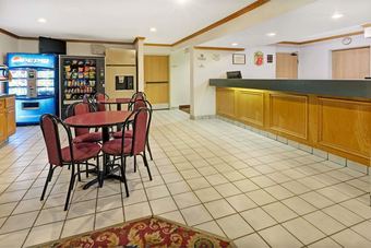 Hotel Super 8 By Wyndham Canonsburg/pittsburgh Area
