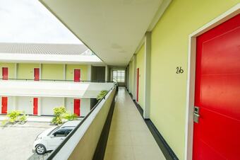 Hotel Airy Sukolilo Medokan Semampir Indah 25 Surabaya