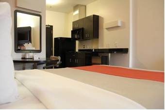 Motel 6 - Moosomin