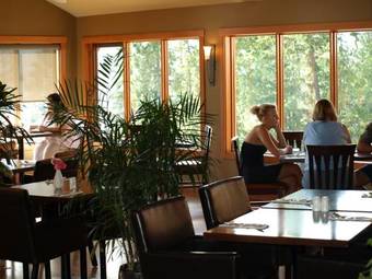 Halcyon Hot Springs Village And Spa