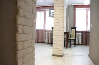 Apartaments On Vulytsia Heroiv Ato 32 (97th Kvartal)
