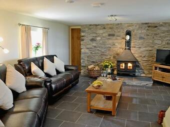Golygfar Mynydd - Mountain View