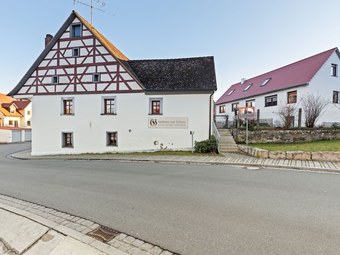 Apartamentos Alluring Holiday Home In Kunreuth With Garden
