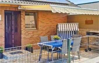 Two-bedroom Holiday Home In Wurster Nordseekuste