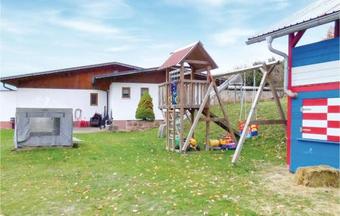 Two-bedroom Apartment In Grafendorf