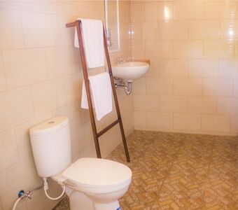 Bed & Breakfast Agasta Villa