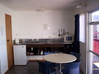 Broadway Motor Inn