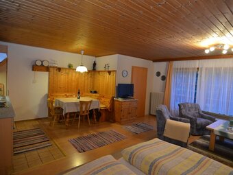 Apartamentos Holiday Home With Two Living Areas, Garden, Close To Passau And Austria