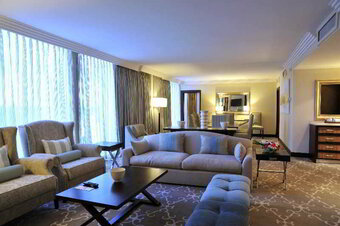 Grand Karavia Hotel