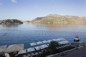 Tymnos Hotel
