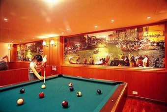 Grand Boss Hotel