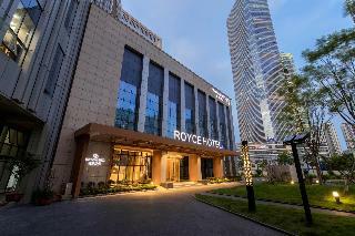 Royce Hotel