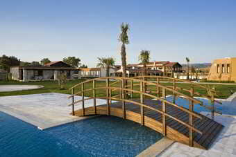 Konvoy Hotel & Country Club