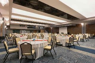 Hotel Ramada By Wyndham Tire