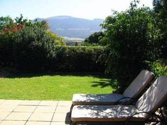 Hostal Paradiso Guesthouse & Self-catering Cottage