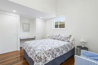 The Lake House - With Swimming Pool