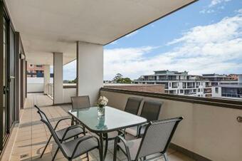 Apartamento Cosy 3br Penthouse Close To Westfield And Train