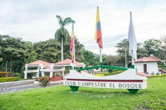 Apartamento Club El Bosque Exuberante Naturaleza Habitaci�n 4 Pax