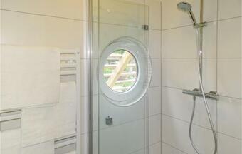 Stunning Home In Kuhlen Wendorf W/ Wifi And 2 Bedrooms