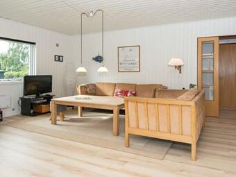 6 Person Holiday Home In B�rkop