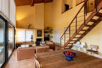 Villa Oliver Conti Negre