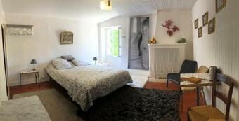 Charmante Maison De Village � Fontaine-de-vaucluse
