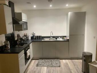 Modern 2-bed Apartment By Cabot Circus Bristol