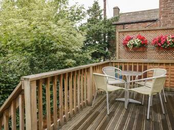 Whirligig Cottage