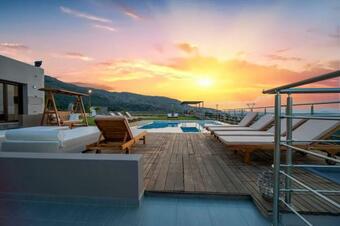 Frantzeskiana Metochia Villa Sleeps 8 With Pool And Air Con