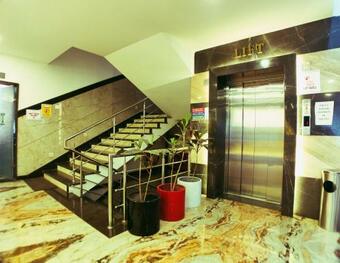 Hotel Tgi Insignia